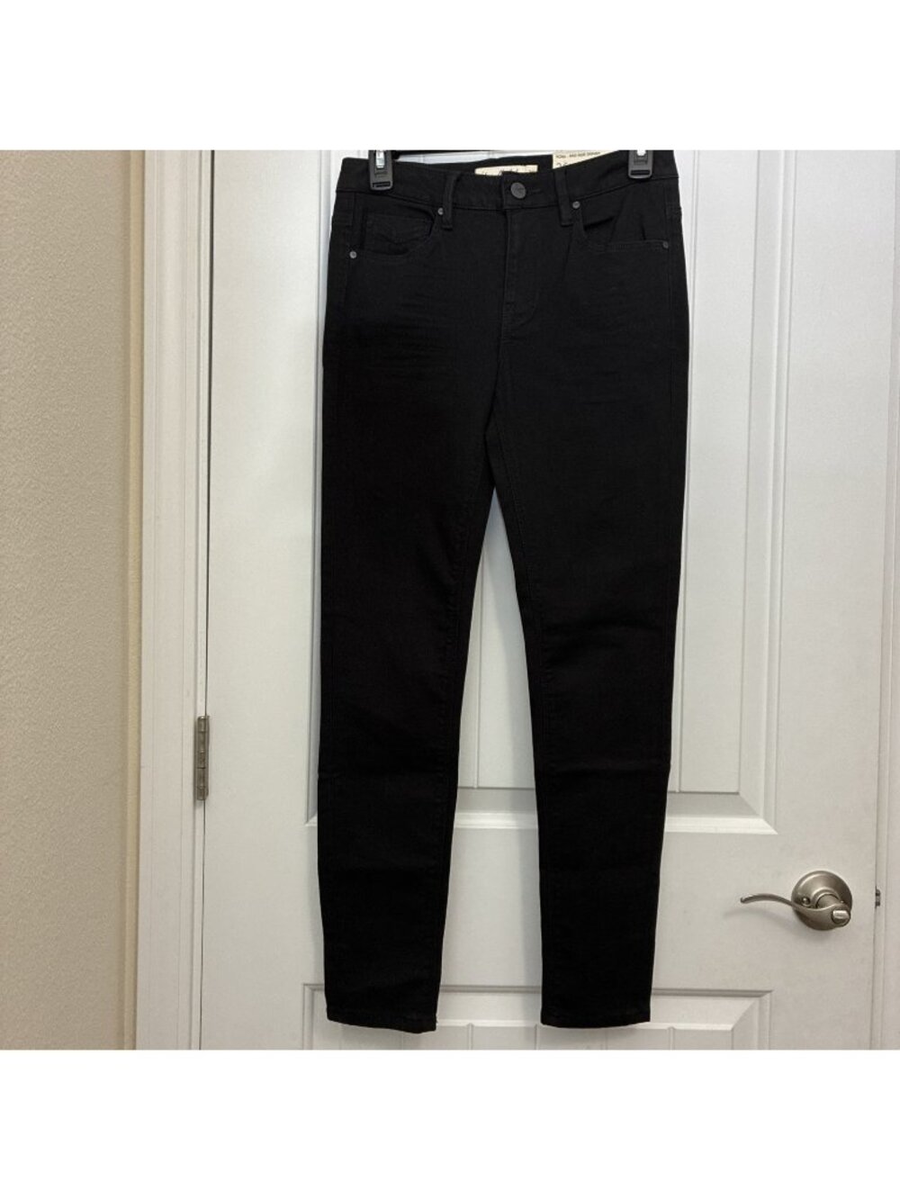 Unpublished Jeans KORA Mid Rise Skinny Jeans In Black 28” x 27” Rise Is 9”